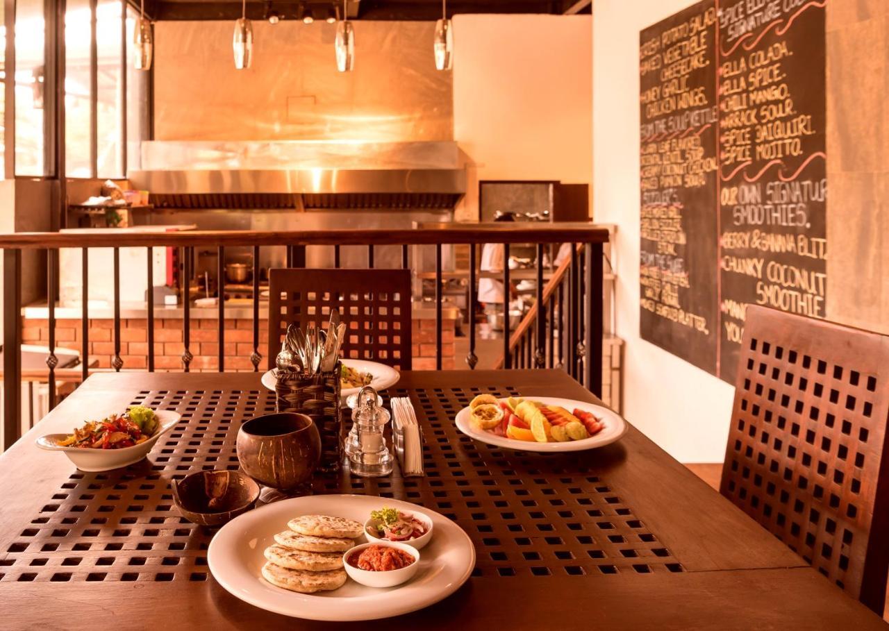Spice Ella Hotel Luaran gambar